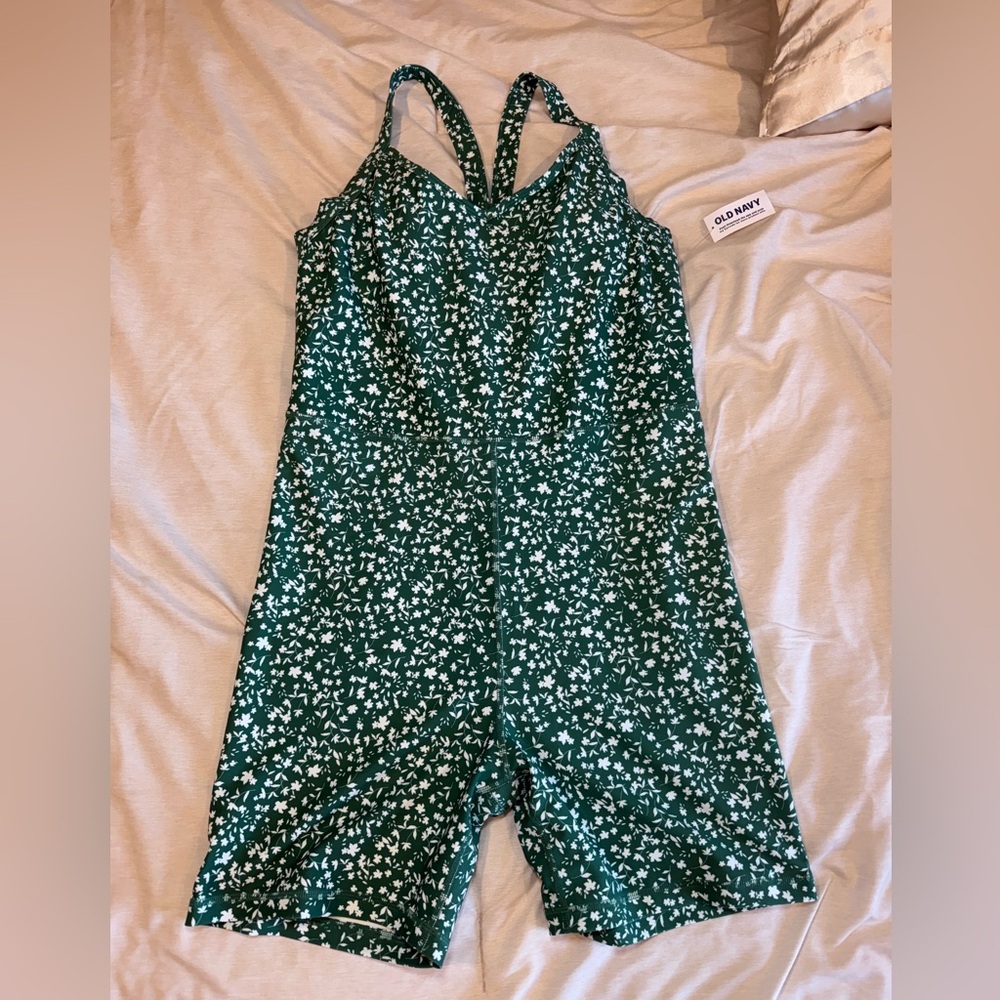 Old Navy Green and White Floral Activewear Romper - Picture 6 of 7